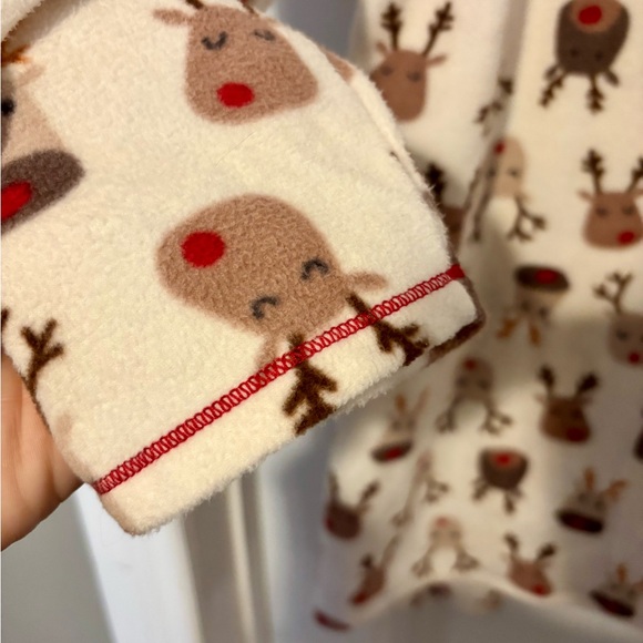 Kensie pj set 1X fleece nightgown and hat reindeer Christmas holiday New - Picture 8 of 11
